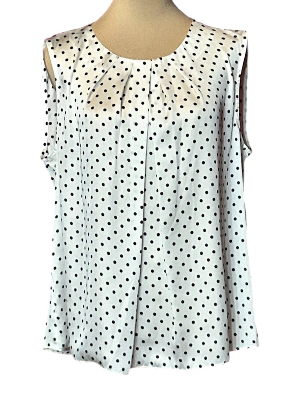 Jones New York The Abby Blouse Polka Dot Blouse in White & Black Size 14 NWT